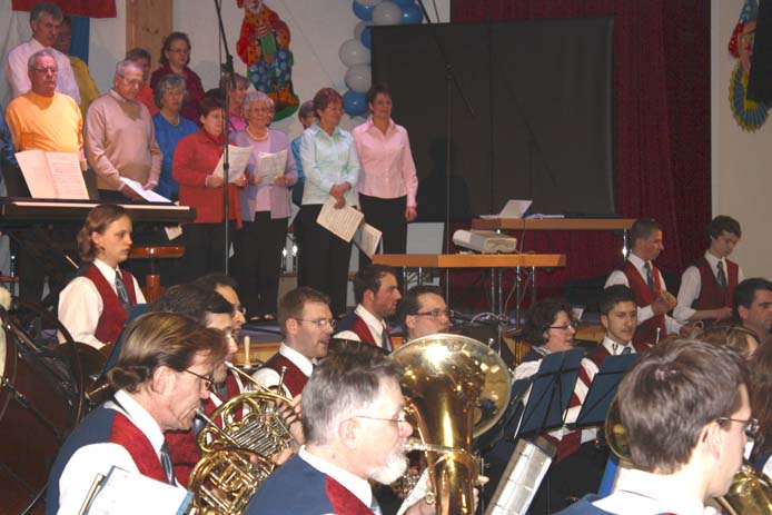 Benefizkonzert zugunsten der Erdbebenopfer in Haiti in der Halle Urfeld